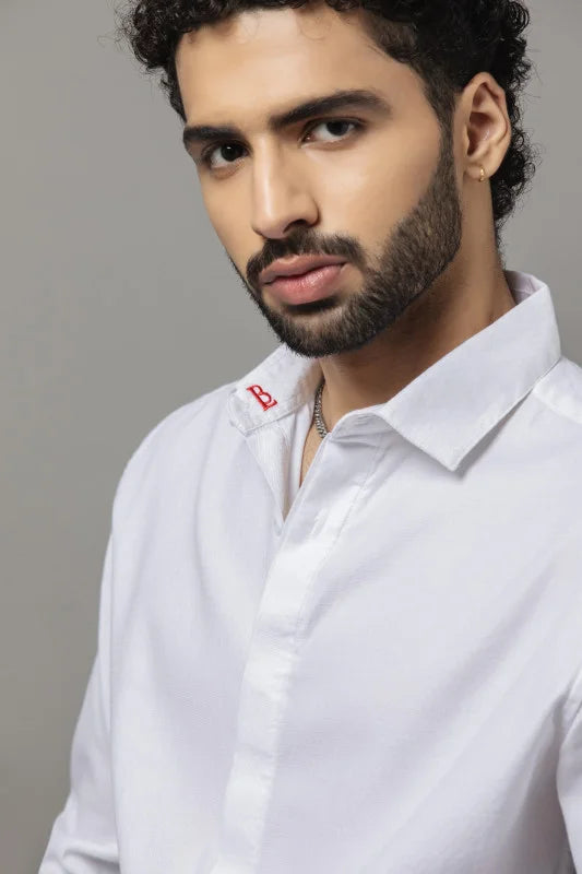 SIGNATURE COLLAR ACCENT SHIRT