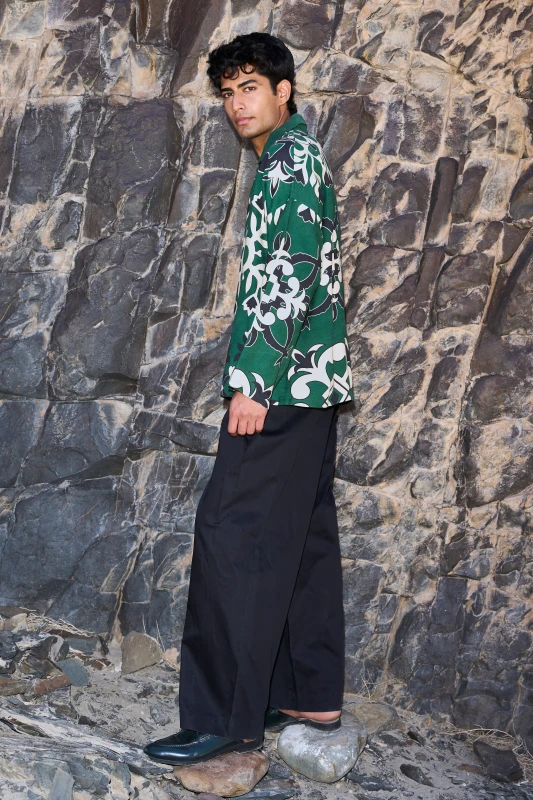 MOTIF SHIRT